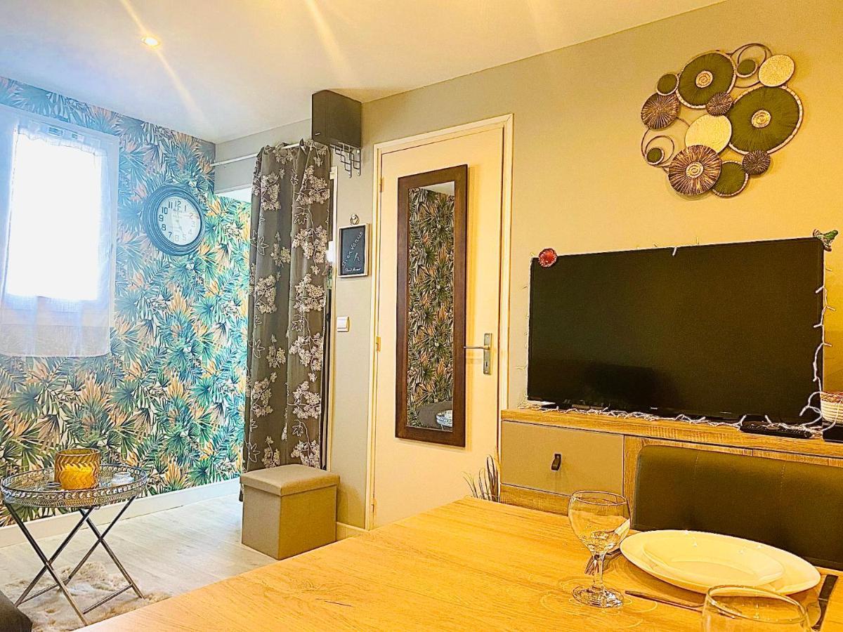 Appartement Proche Mer Avec Piscine Et Parking Fleury  Exterior foto